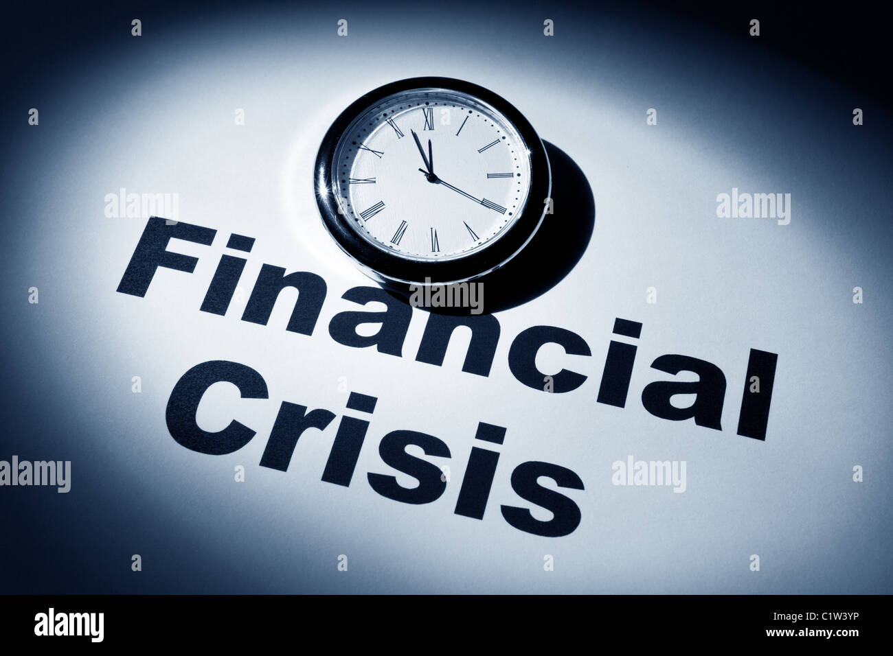 Orologio e parola di crisi finanziaria per il fondo Foto Stock