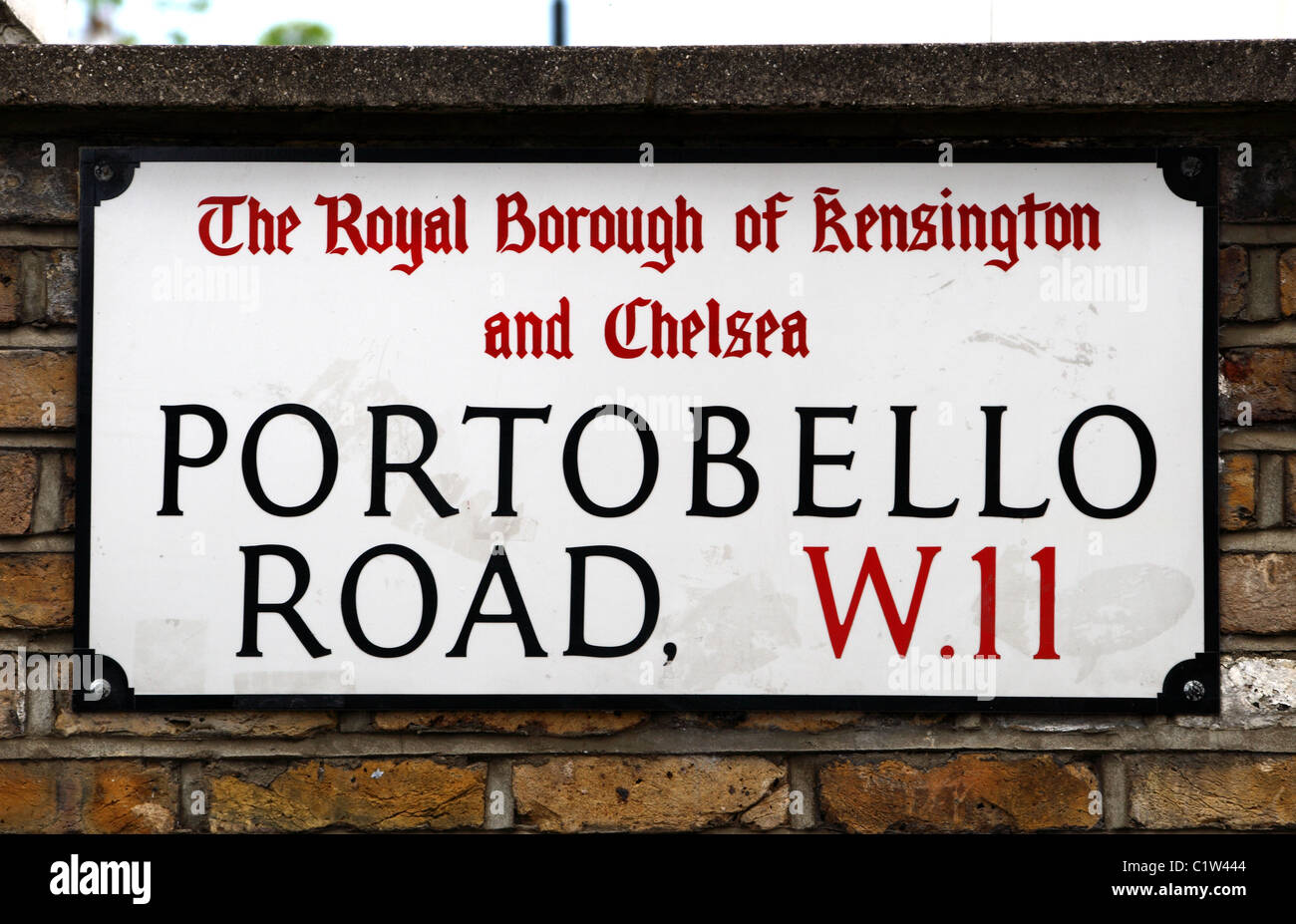 Il cartello stradale di Portobello Road a Londra, Inghilterra. Foto Stock