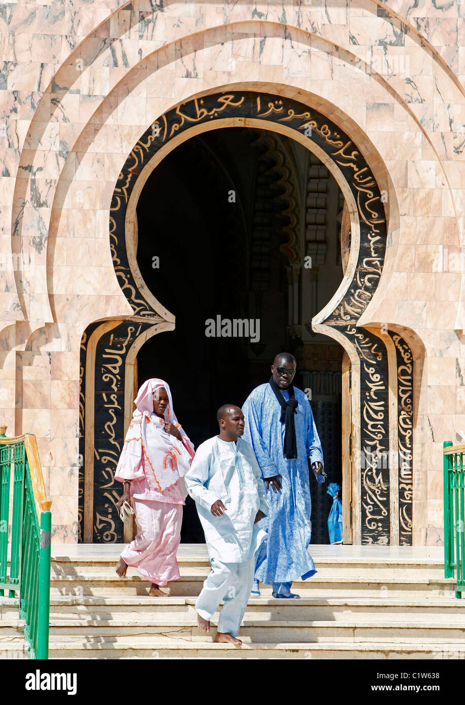 Porta alla Grande Moschea, Touba, Senegal Africa occidentale Foto Stock