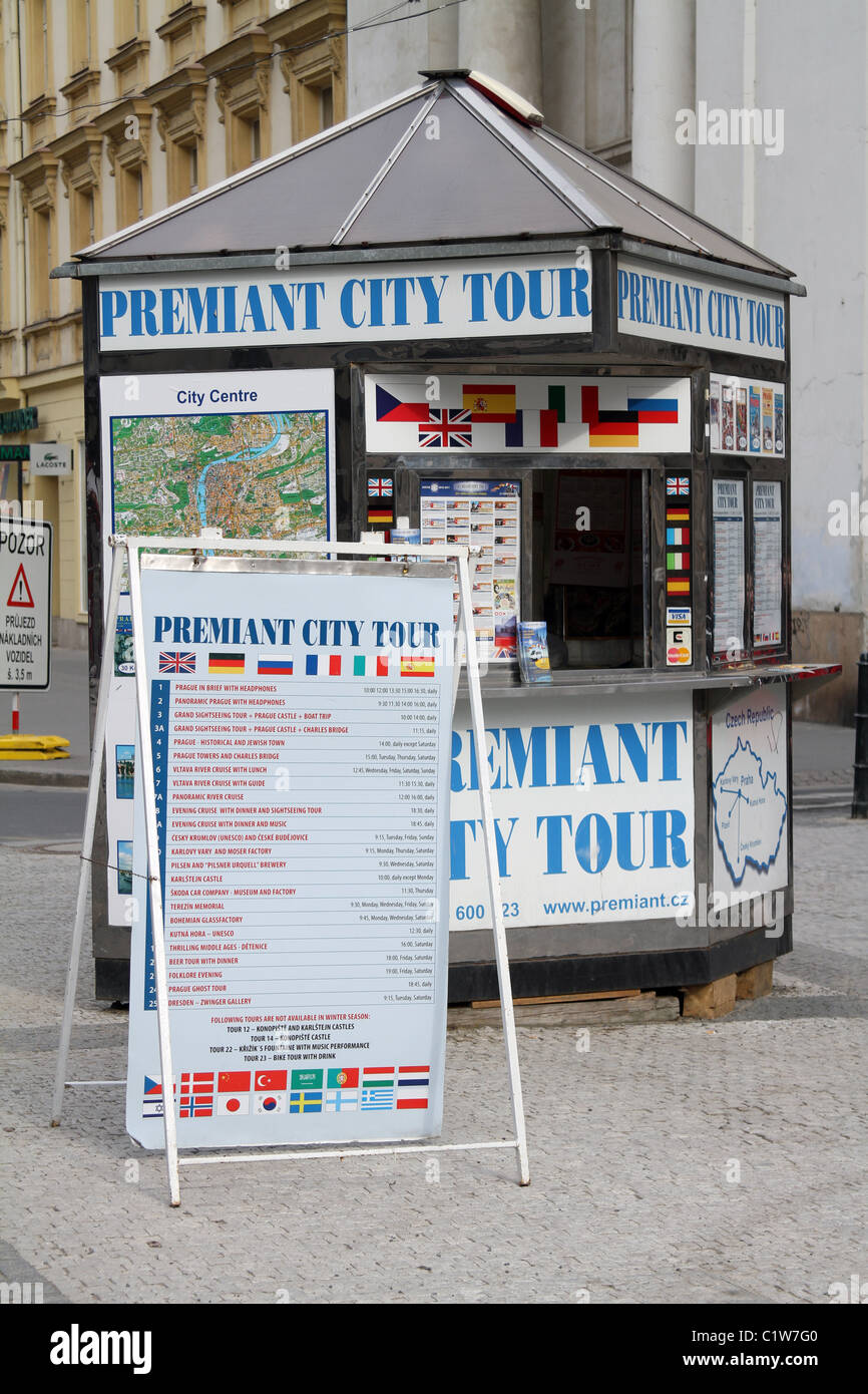 Premiant City Tour di Praga Visite guidate per il turista booth a Praga, Repubblica Ceca Foto Stock