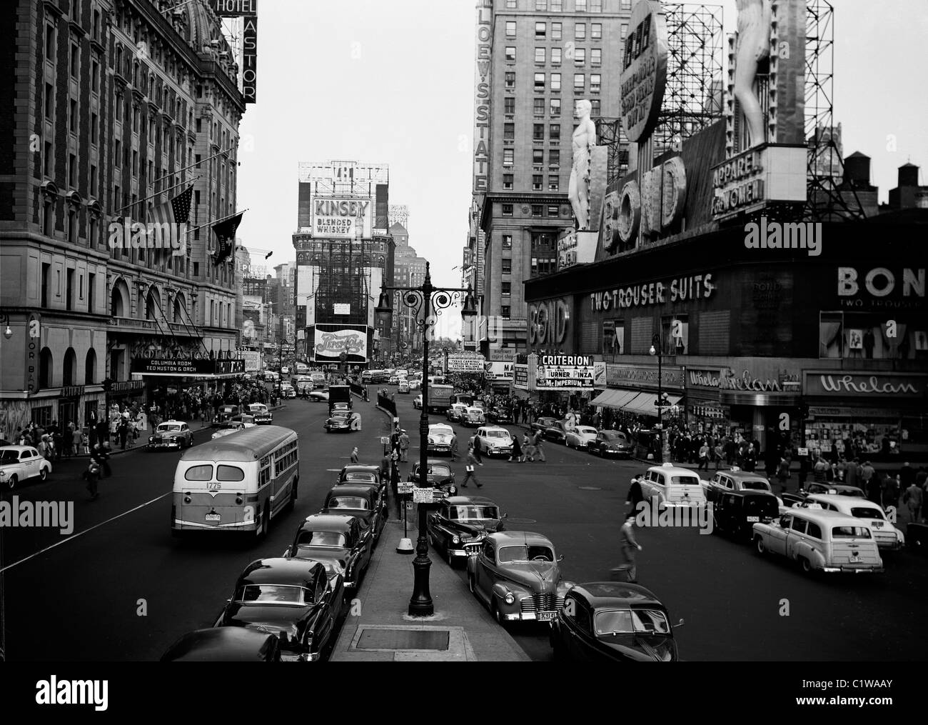 Stati Uniti d'America, la città di New York Times Square durante il giorno Foto Stock