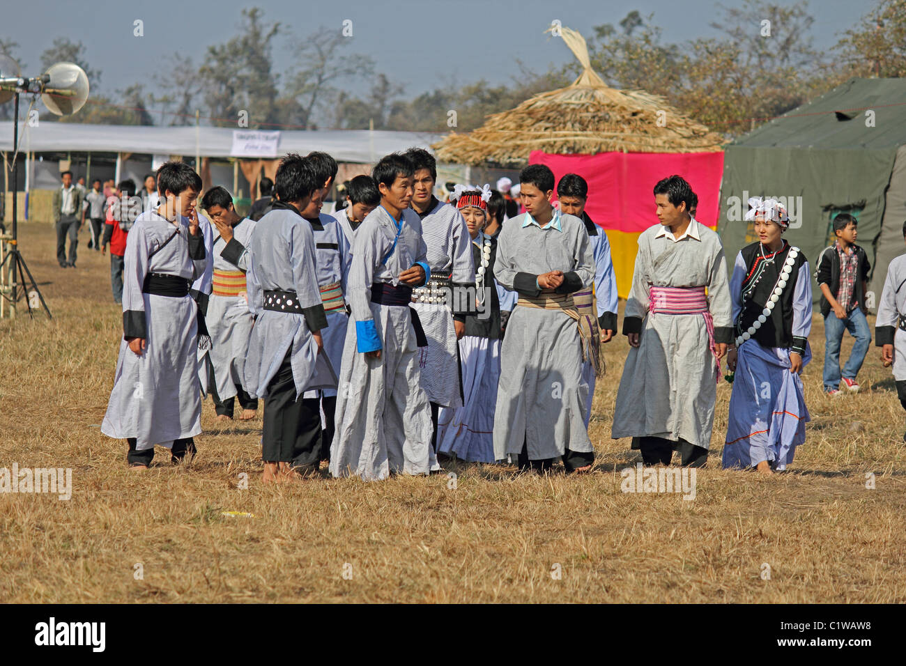 Tribù Yobin a Namdapha Eco festival culturali, Miao, Arunachal Pradesh, India Foto Stock