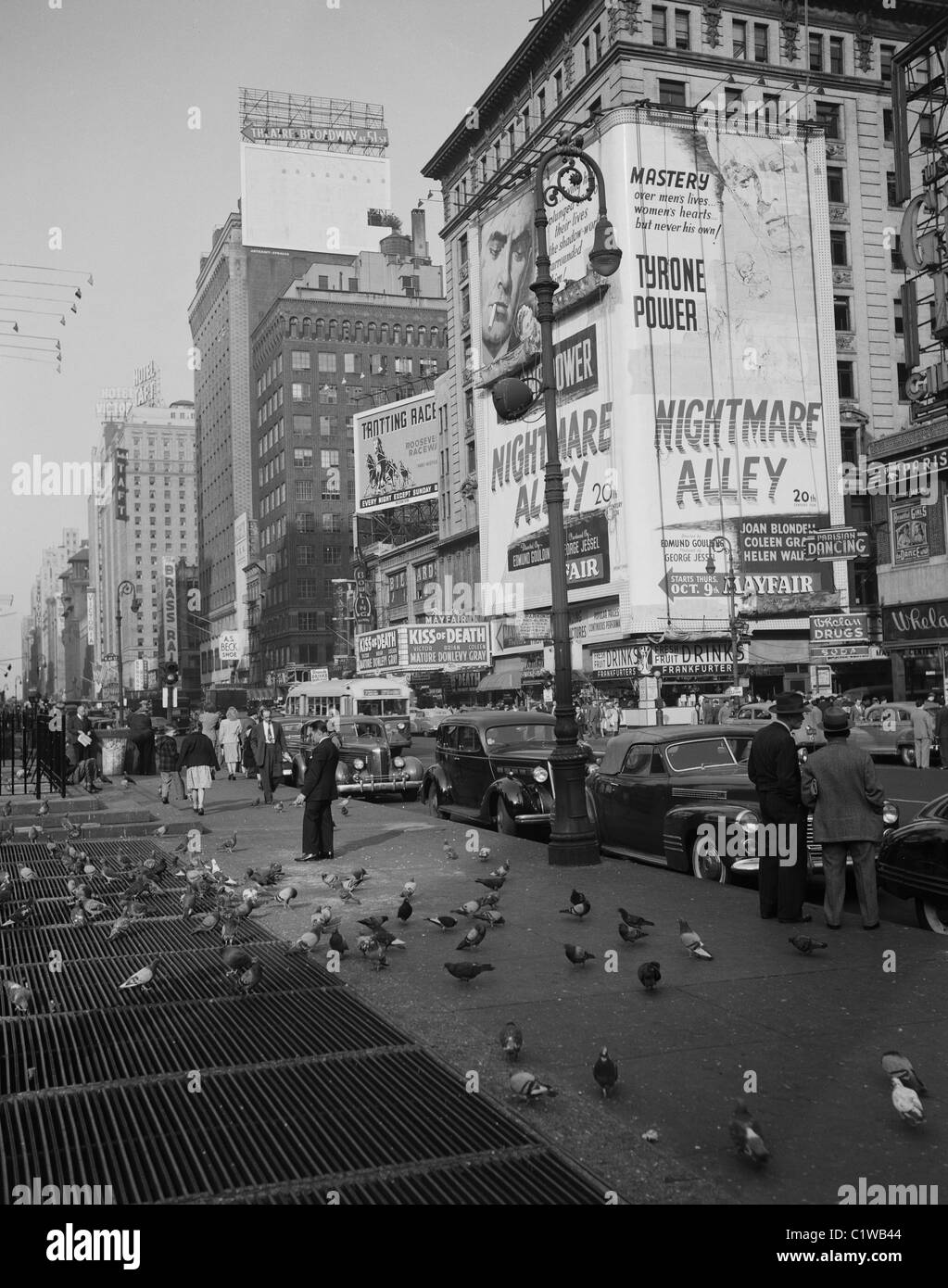 Stati Uniti d'America, New York Times Square street scene Foto Stock