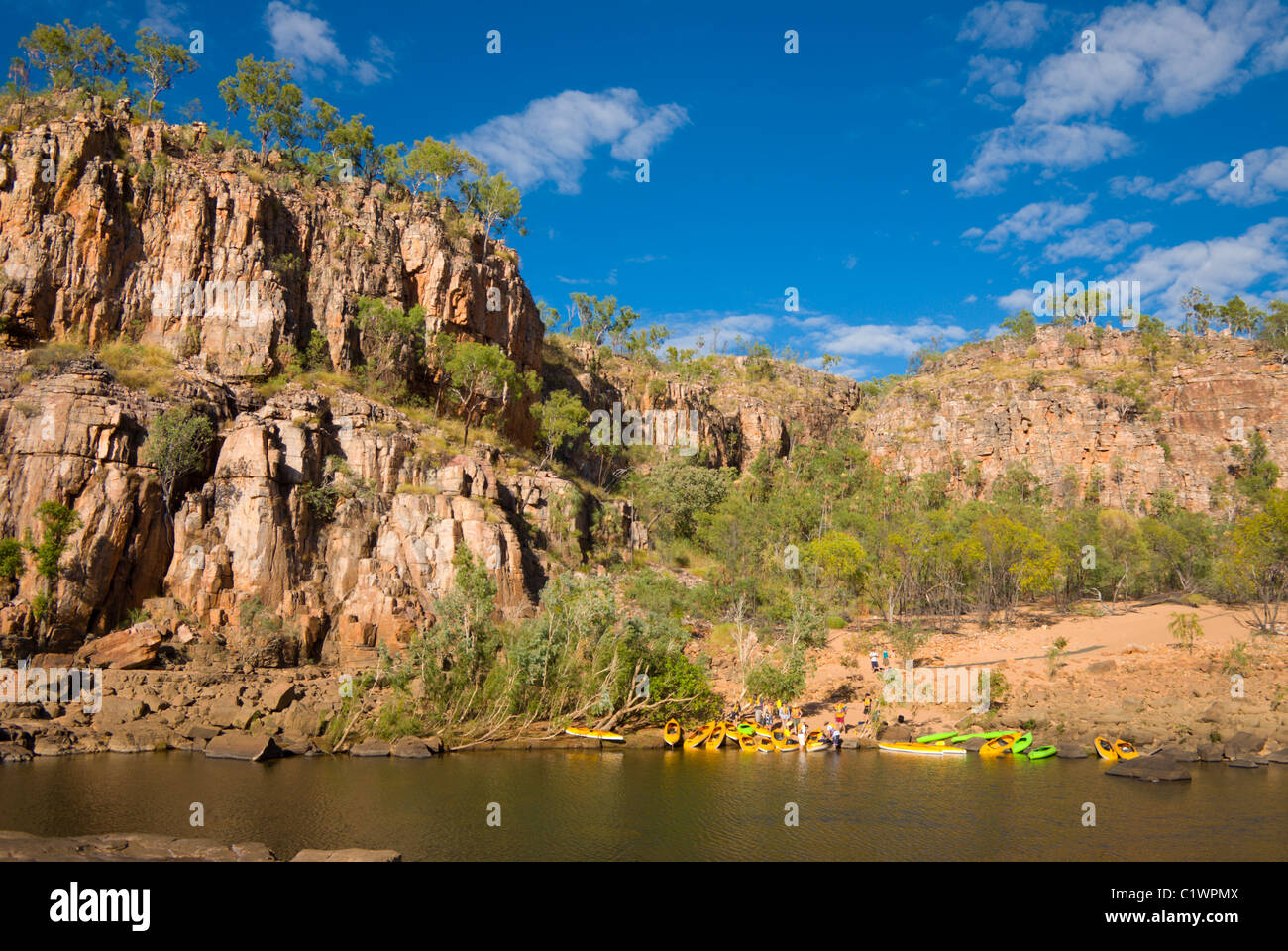 Canoe alla fine della prima gola, Katherine Gorge Foto Stock