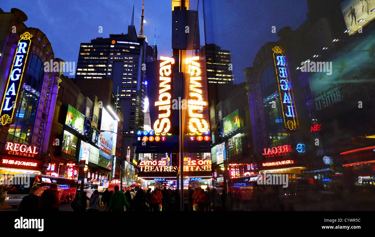 Città americane, Times Square a New York City, Stati Uniti d'America. Foto Stock