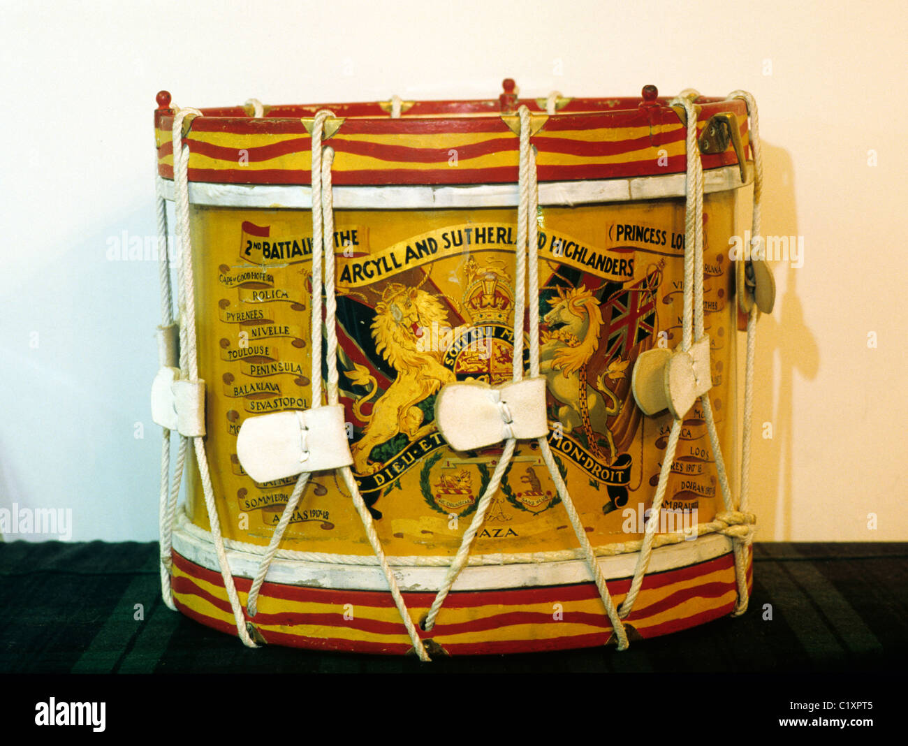 Il Castello di Stirling Museum, Argyll & Sutherland Montanari tamburo del reggimento Stirlingshire milizia militare scozzese tamburi Scozia Scotland Foto Stock