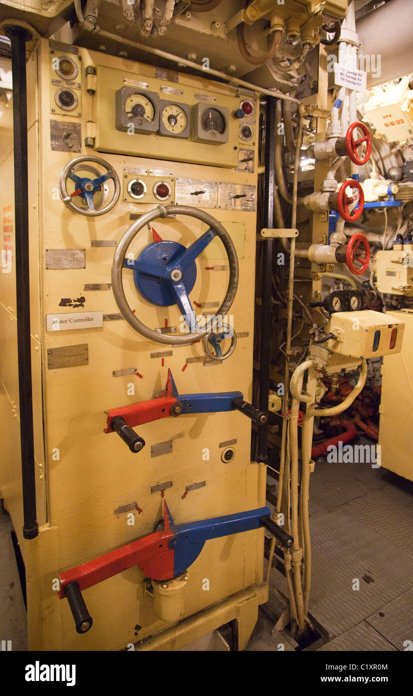 Interno del B-39 sottomarini sovietici al Museo Marittimo di San Diego Foto Stock
