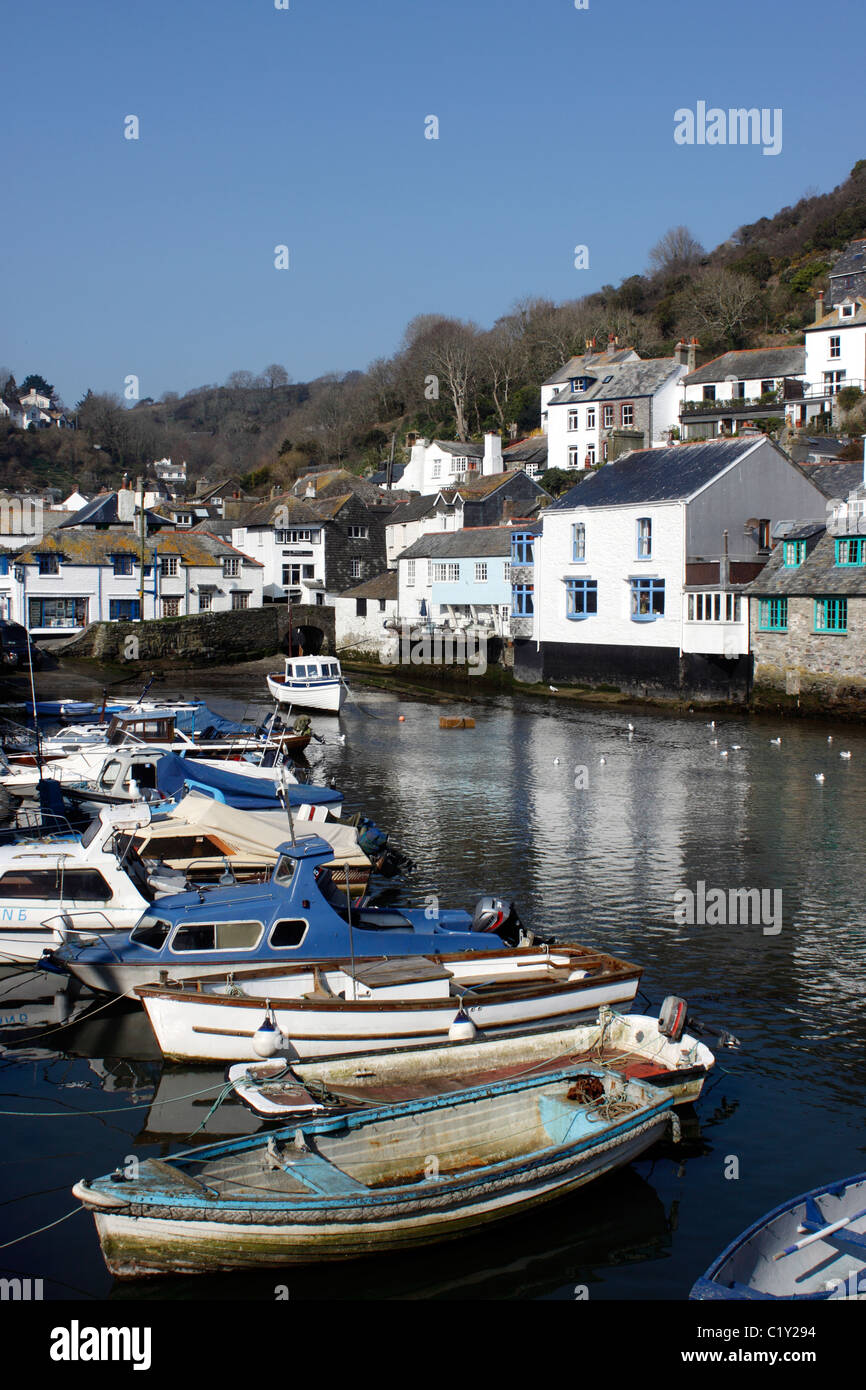 POLPERRO HARBOUR IN PRIMAVERA. CORNWALL REGNO UNITO. Foto Stock