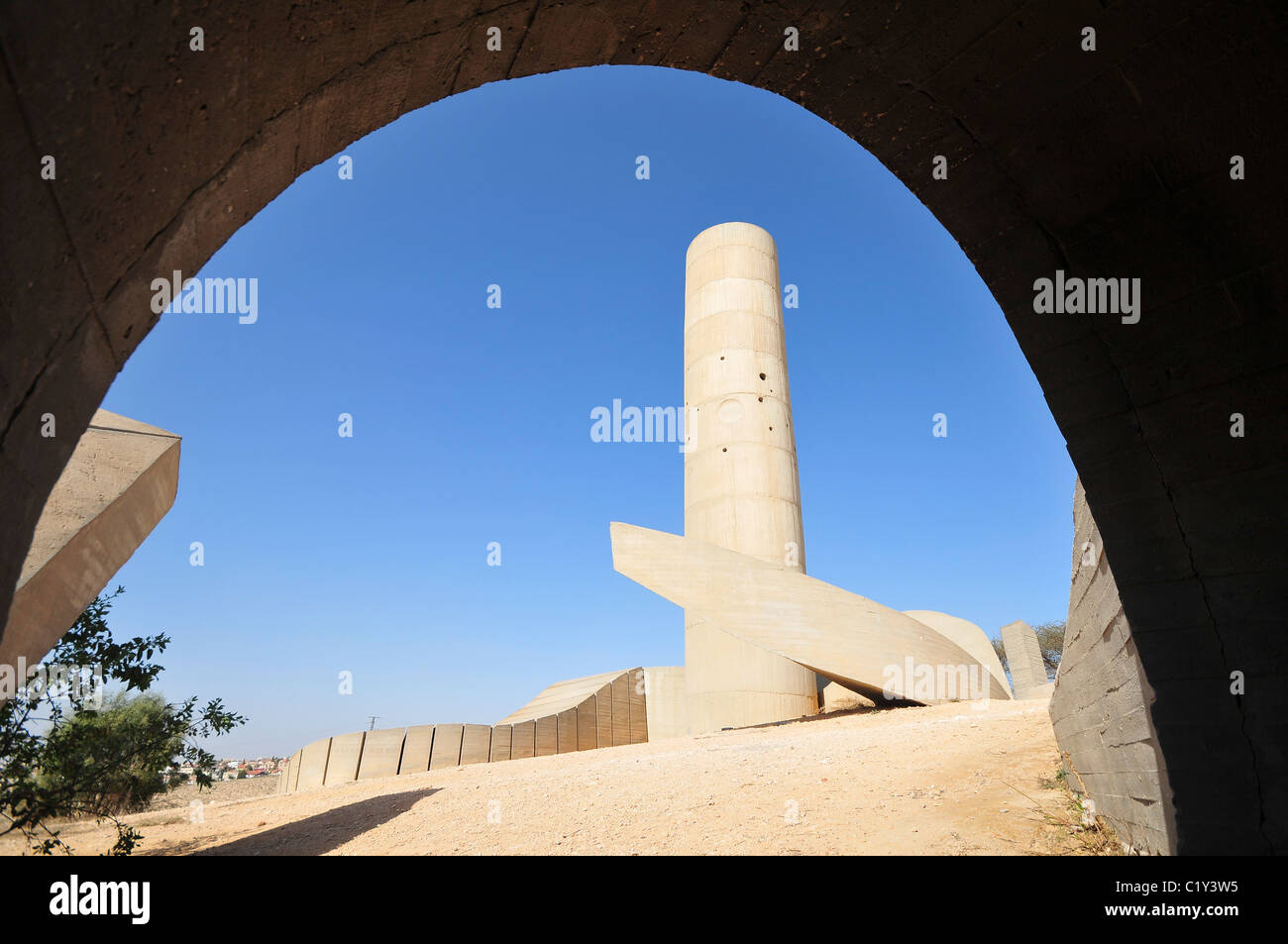 Israele, Beer Sheva, la Brigata Negev monumento disegnato da Dani Karavan Foto Stock