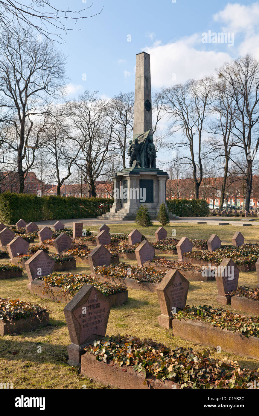 Guerra sovietica Memorial e il cimitero, Potsdam, Brandeburgo, Germania Foto Stock