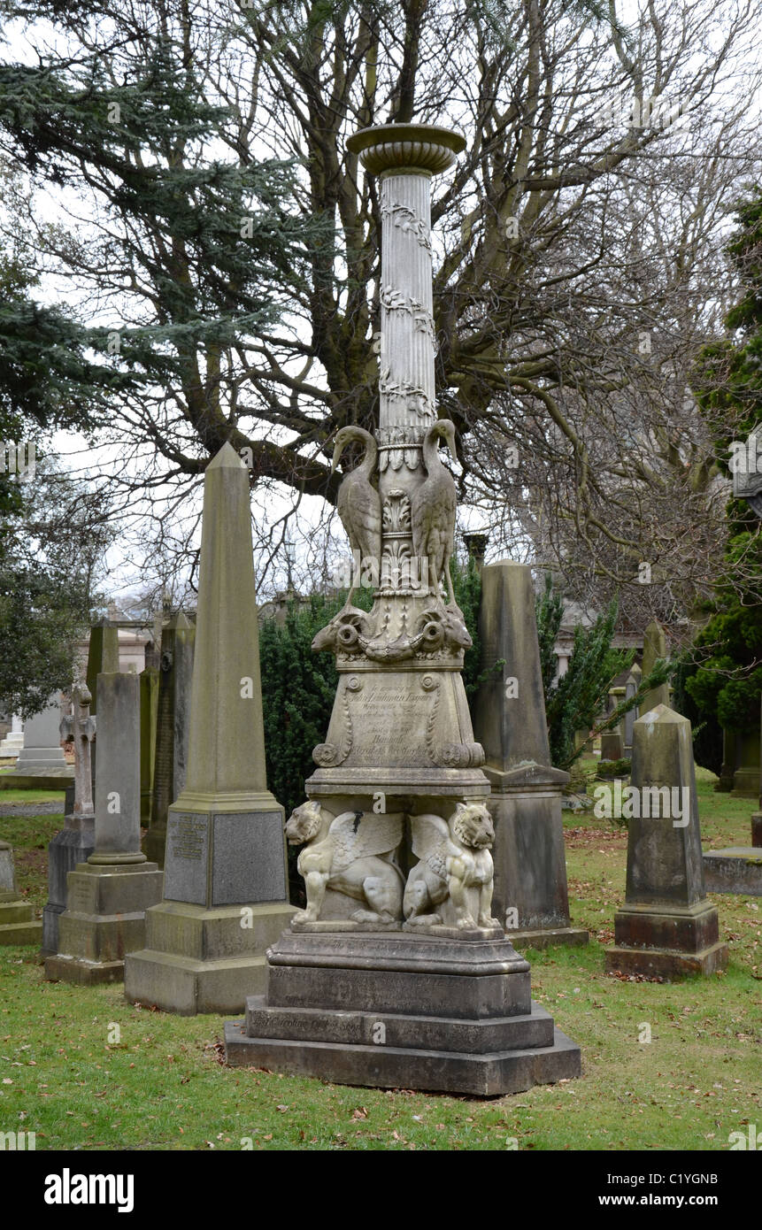 Il piuttosto insolito Leishman un monumento nel cimitero di Dean, Edimburgo. Foto Stock