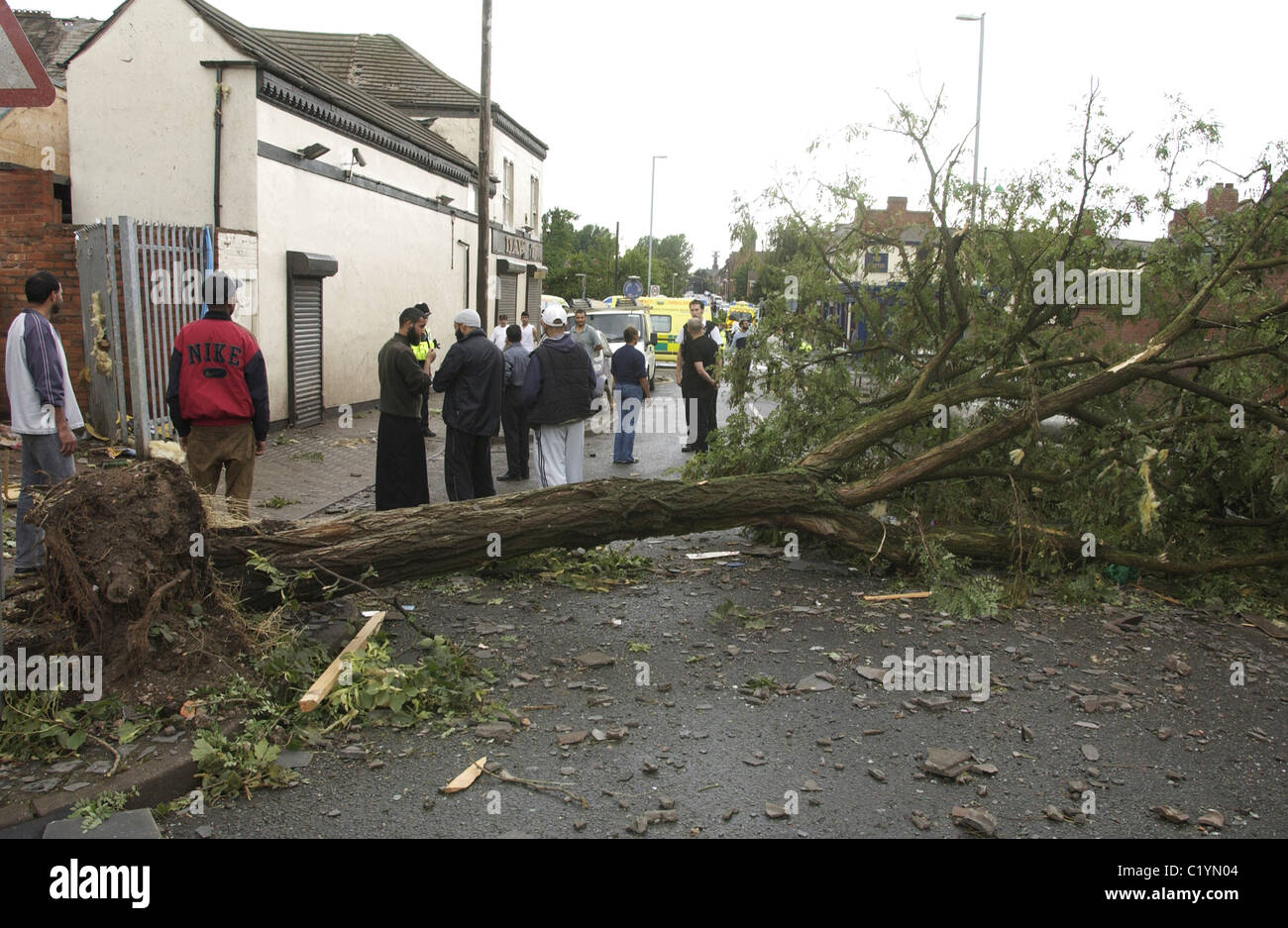 Tornado strade danneggiate in Sparkbrook, Birmingham, 2005. Foto Stock