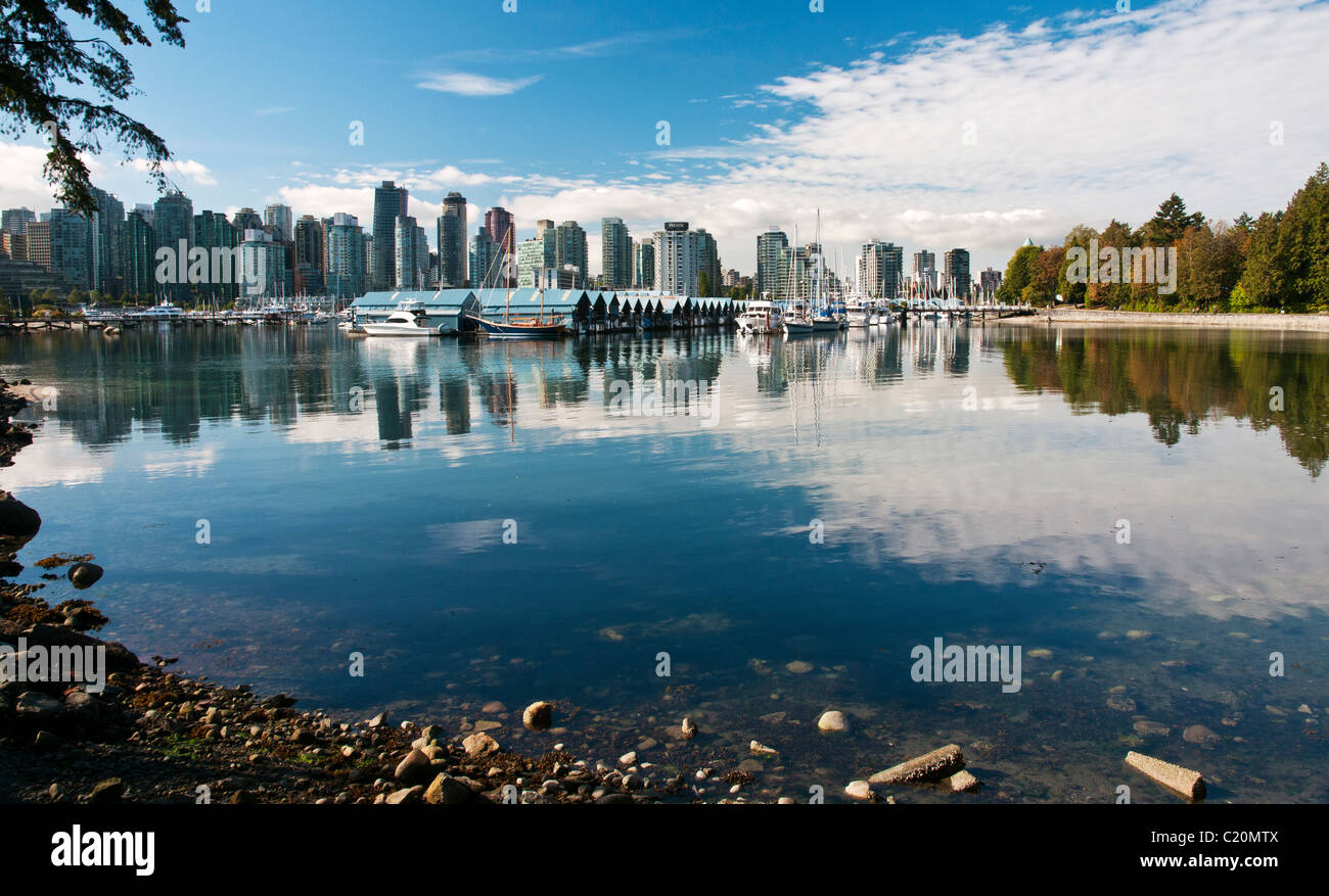 Il porto è delimitato dal distretto finanziario a sud e il Parco Stanley a nord. Foto Stock