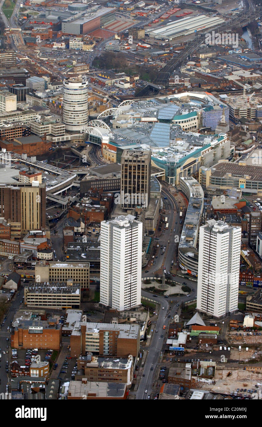 Vista aerea di Birmingham Regno Unito guardando giù Smallbrook Queensway verso il centro commerciale per lo shopping Bullring in 2003 Foto Stock