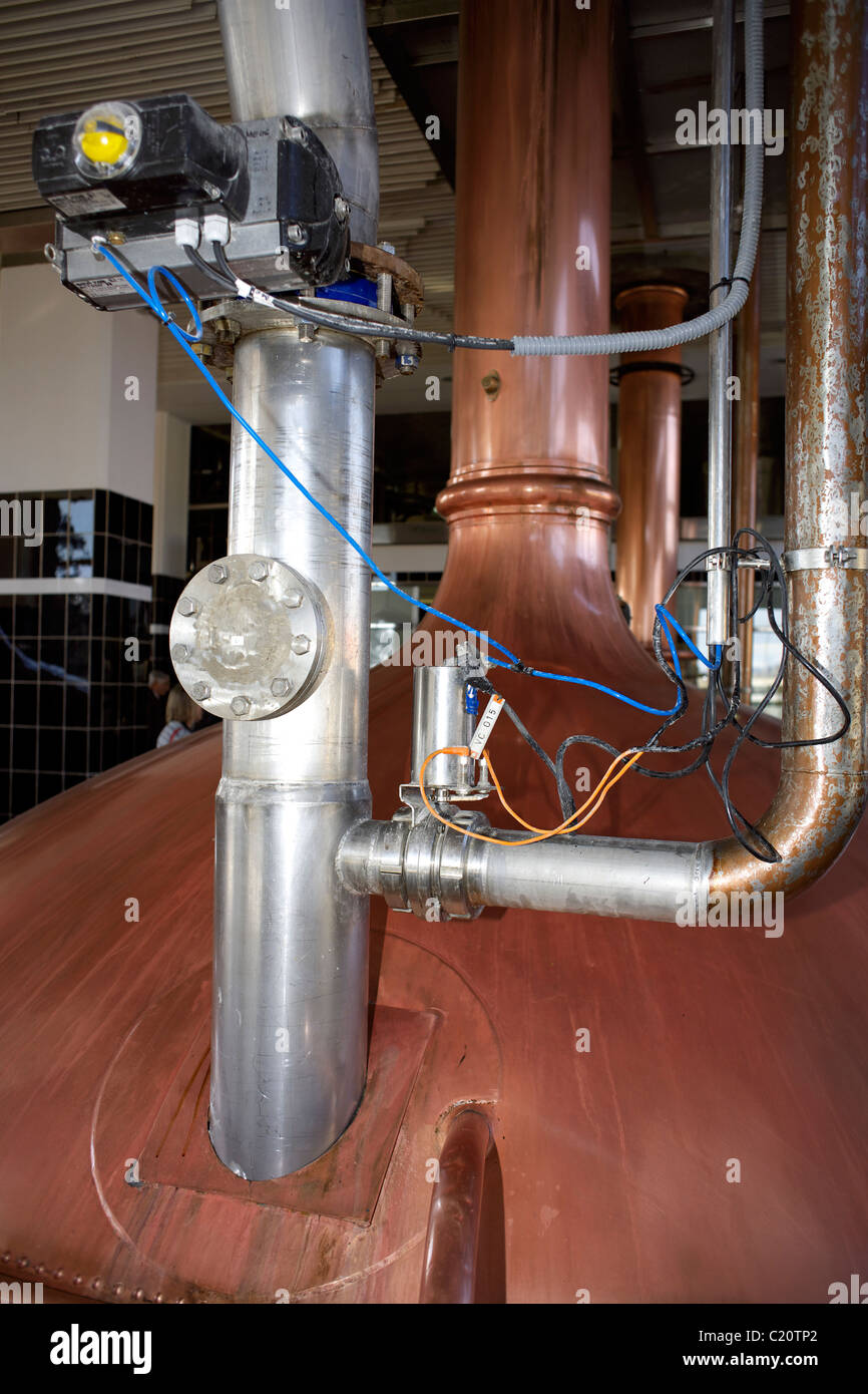Copper beer brewing tanks immagini e fotografie stock ad alta risoluzione -  Alamy
