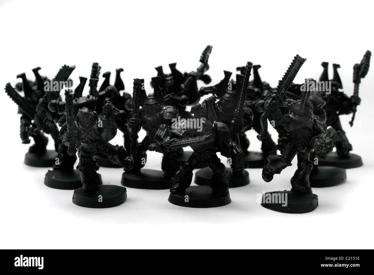 Caos Space Marine, Khorne Bezerkers, 12 figure, mix armati di pistole della vite di alimentazione amd mano armi - undercoated. Figure di plastica, Games Workshop Warhammer 40K Foto Stock