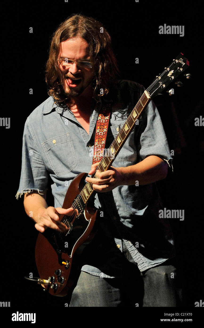 Luther Dickinson del Black Crowes performanti a Pompano Beach Anfiteatro Pompano Beach, Florida 06.10.09 Foto Stock