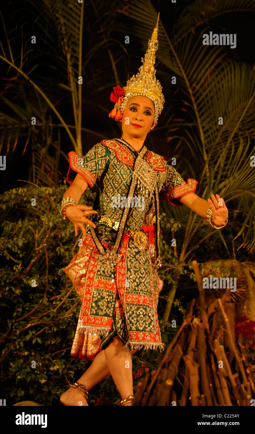 Thai ballerina classica presso il museo di Bangkok week-end show , bangkok, Thailandia Foto Stock