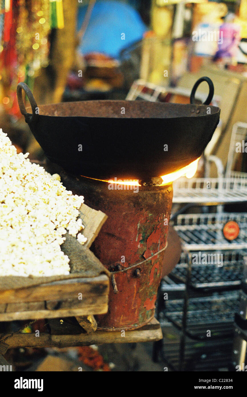 Popcorn market immagini e fotografie stock ad alta risoluzione - Alamy