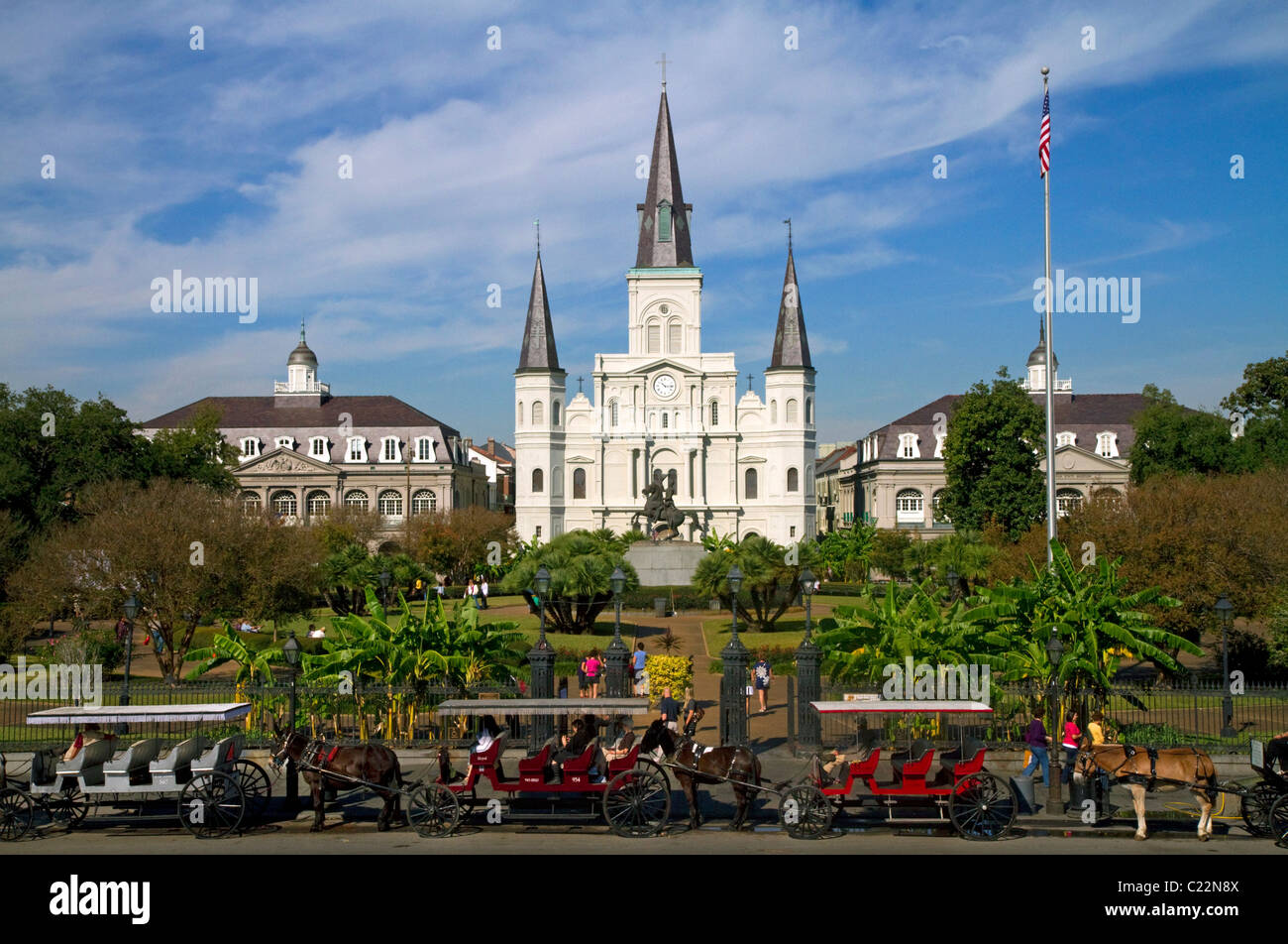 Saint Louis Cattedrale e Jackson Square si trova nel Quartiere Francese di New Orleans, in Louisiana, Stati Uniti d'America. Foto Stock