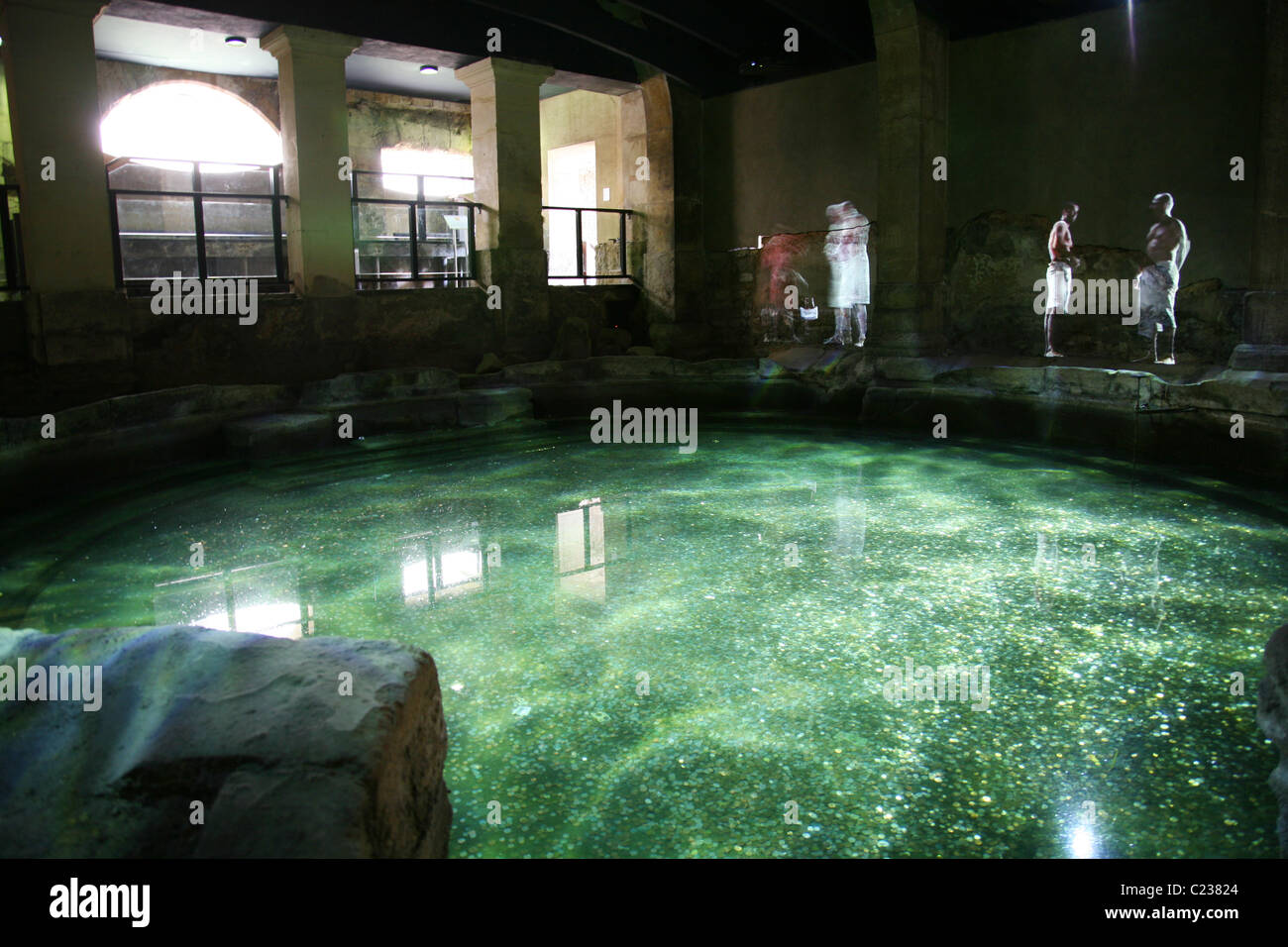 La vasca circolare piscina a tuffo, Bagni Romani, bagno, Somerset, Regno Unito. Foto Stock