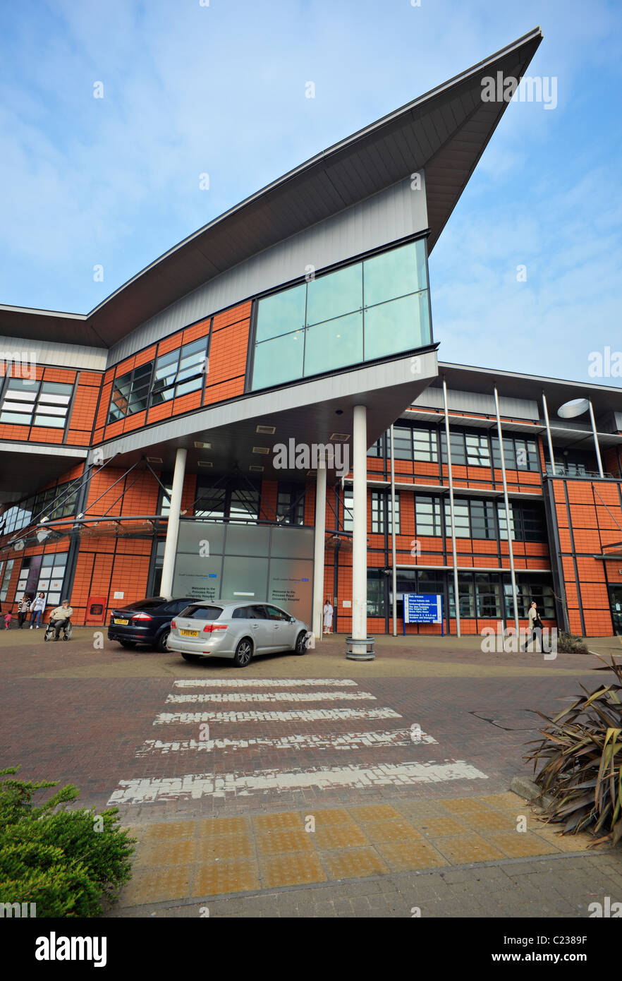 Ingresso anteriore per la principessa Royal University Hospital Farnborough. Foto Stock