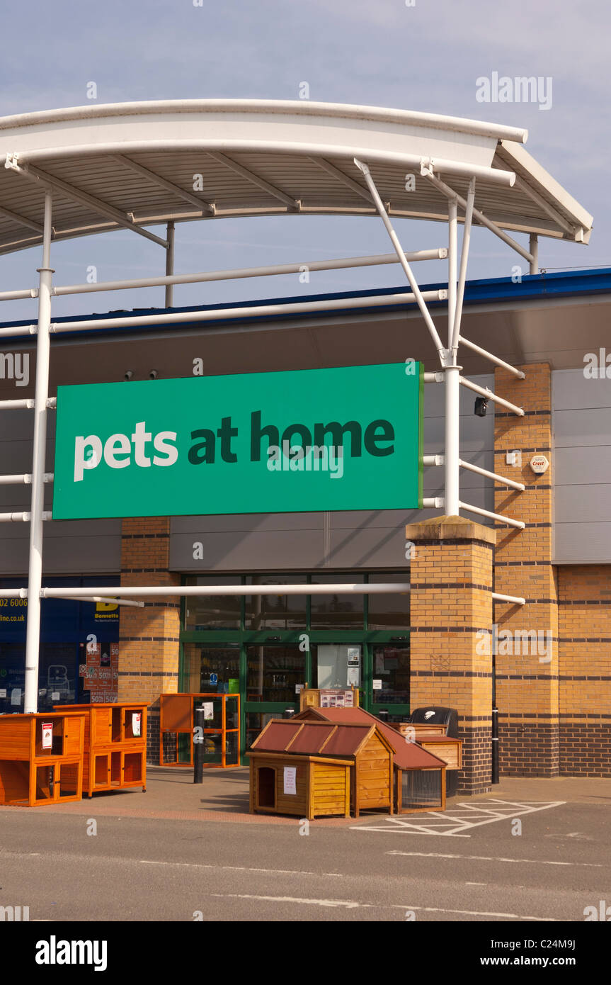 Gli animali di casa superstore a Longwater Retail Park in Norwich , Norfolk , Inghilterra , Inghilterra , Regno Unito Foto Stock Gli animali di casa superstore a Longwater Retail Park in Norwich , Norfolk , Inghilterra , Inghilterra , Regno Unito Foto Stock