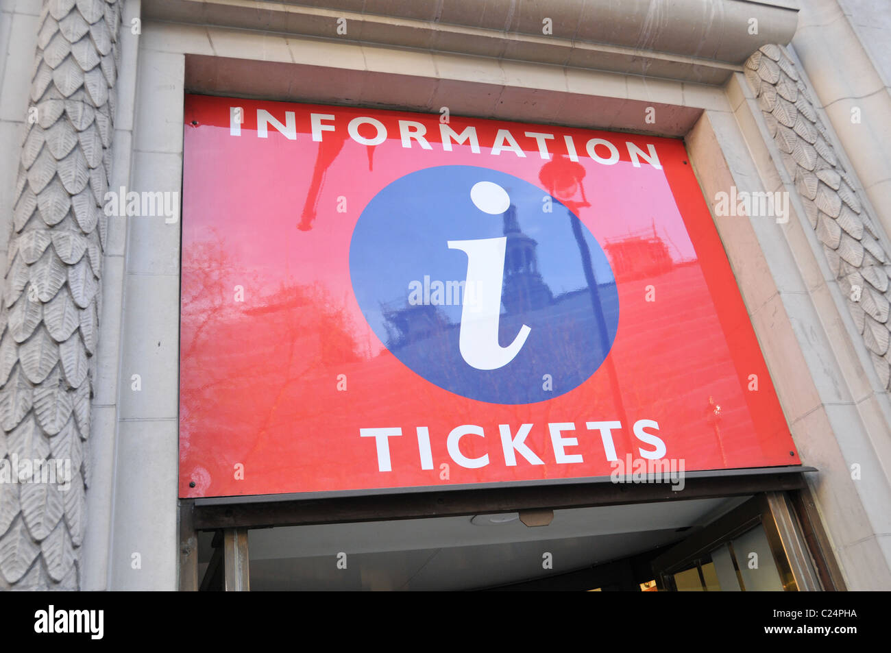 Biglietti Informazioni ufficio del turismo di Londra turisti holiday Travel Guide per i visitatori Foto Stock