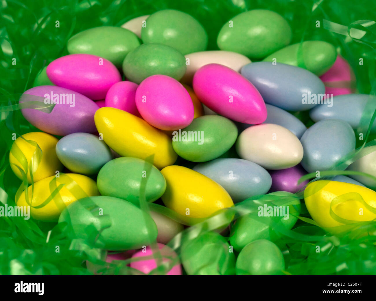 Pasqua candy. La Giordania mandorle in erba di Pasqua Foto Stock