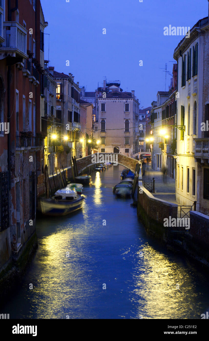Venezia - Canal di sera Foto Stock