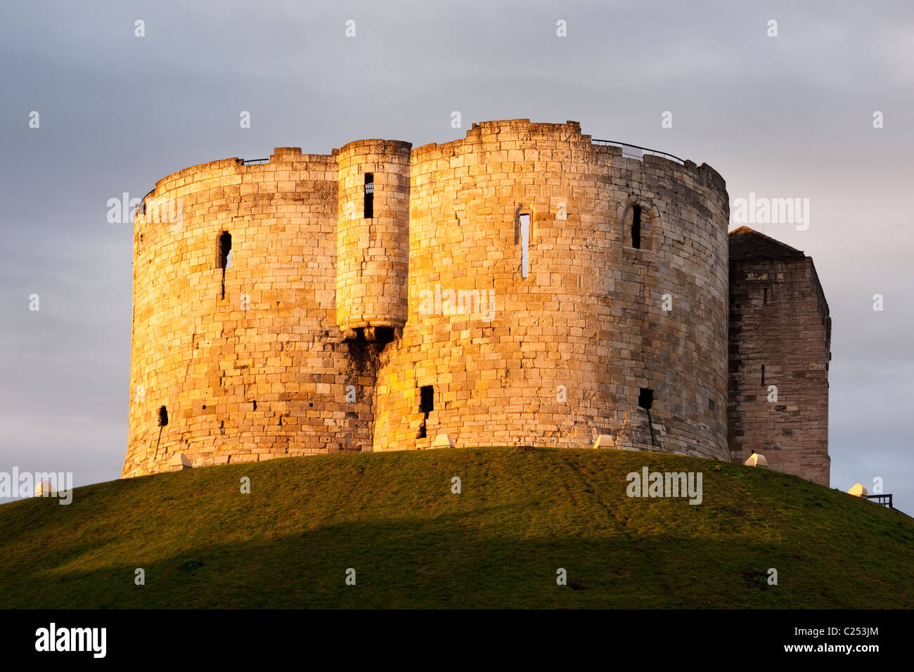 Cliffords Tower al tramonto, York, East Yorkshire Foto Stock