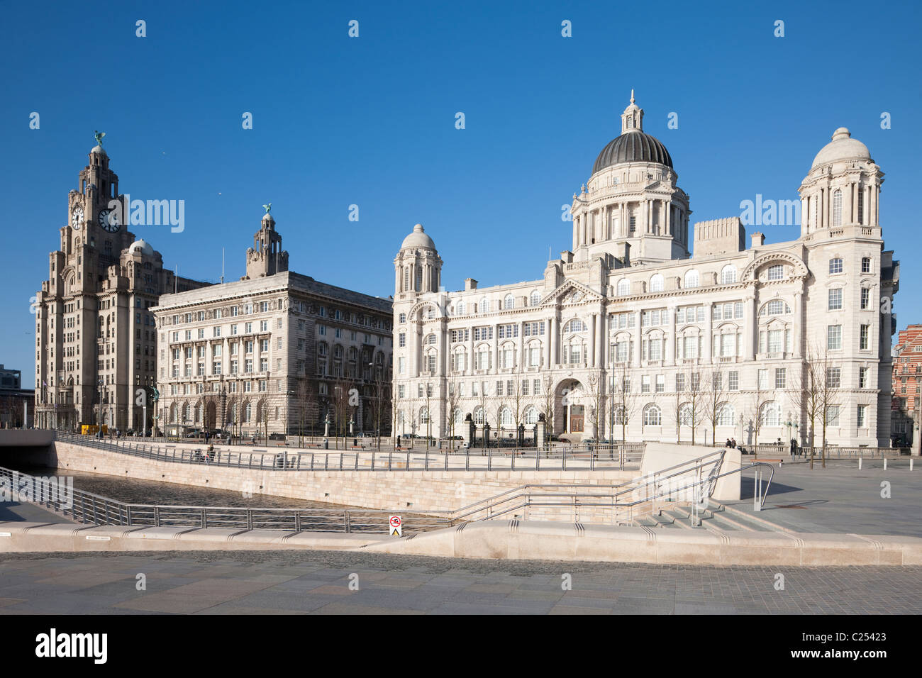 Le Tre Grazie, Liver Building, Cunard Building, porto di Liverpool edificio al Pier Head, Liverpool Foto Stock