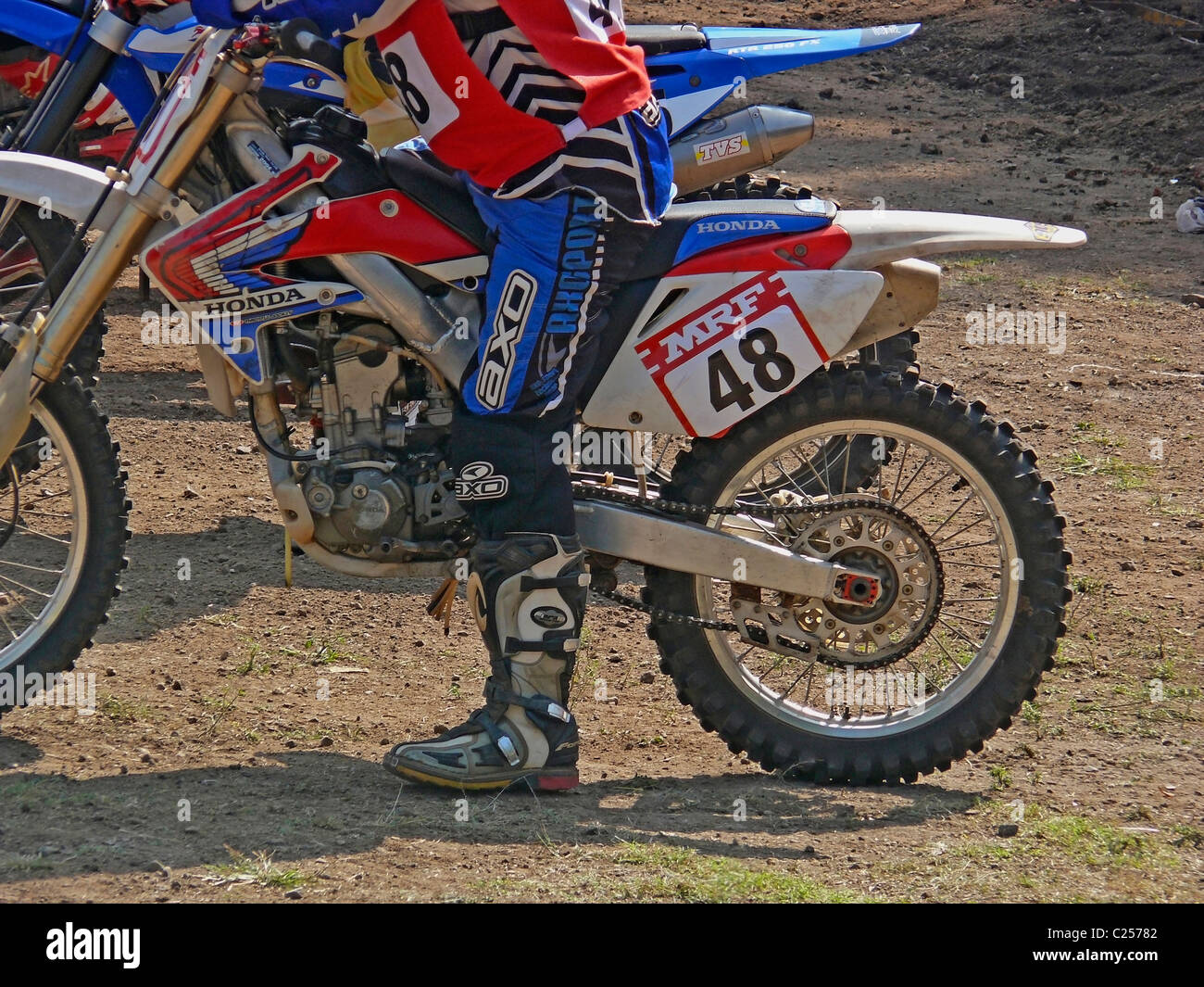 Il motocross Rider di Pune, Maharashtra, India Foto Stock