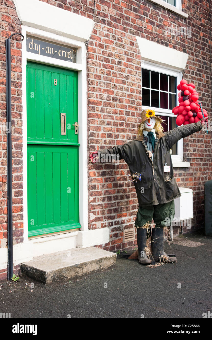 Uno spaventapasseri, parte di The scarecrow festival, Flamborough, East Yorkshire Foto Stock