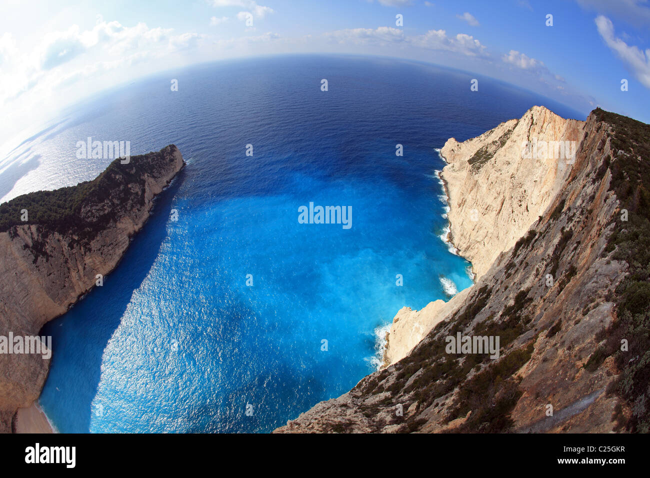 La grecia ionica isola di Zante una vista di smugglers cove prese con un pesce di lente oculare Foto Stock