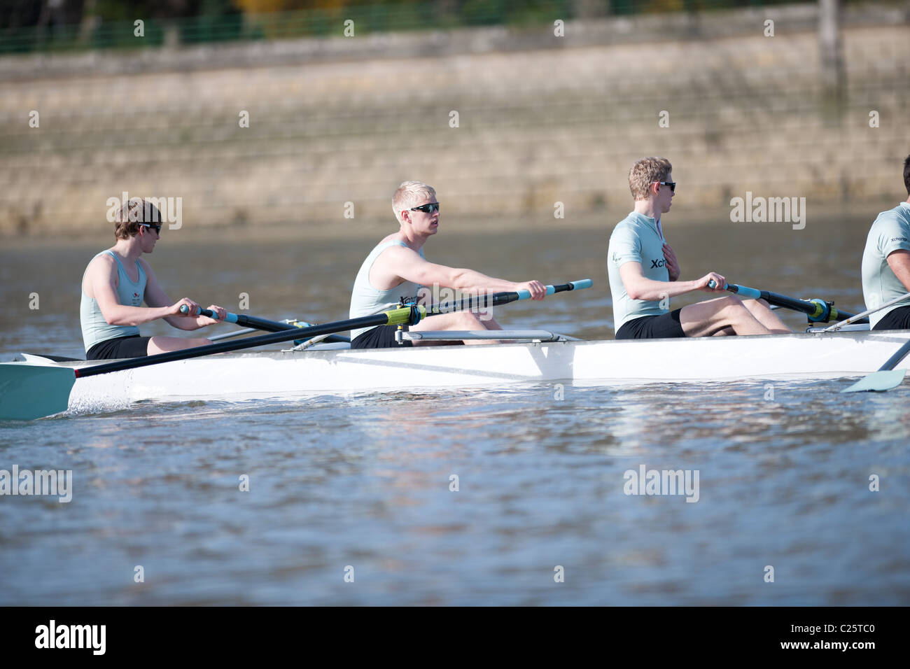 Il Xchanging Oxford & Università di Cambridge Boat Race 2011 Foto Stock