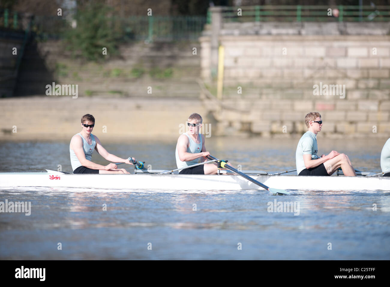 Il Xchanging Oxford & Università di Cambridge Boat Race 2011 Foto Stock