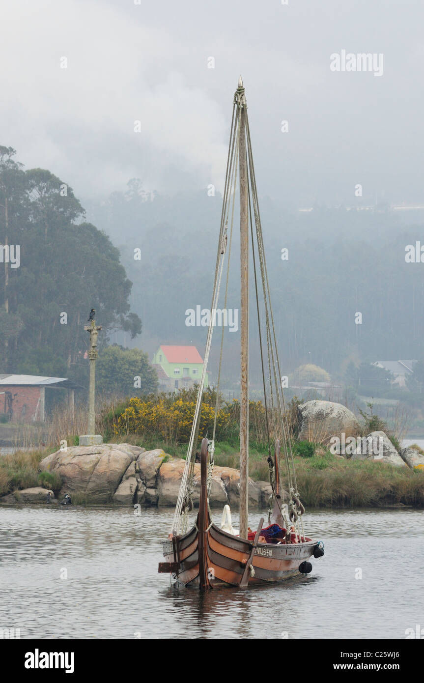 Viking barche in Catoira, Coruña, Galizia, Spagna. Foto Stock