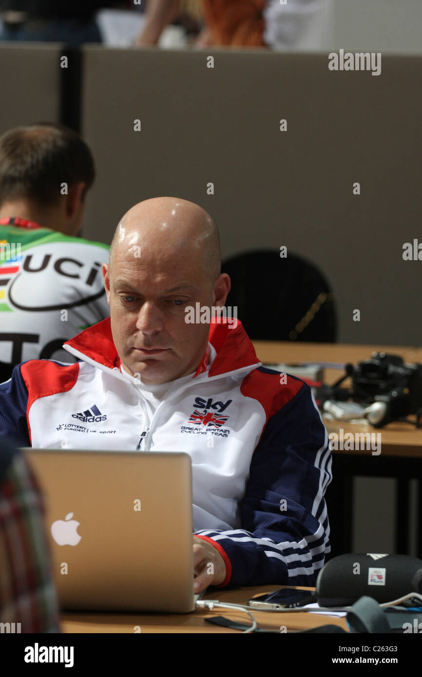 David Brailsford British Cycling Team Sky ciclismo professionale performance manager dave mondo via campionati olanda 2011 Foto Stock