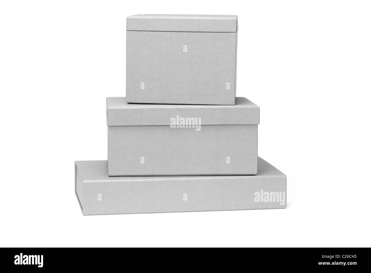 Pila di confezioni regalo su sfondo bianco Foto Stock