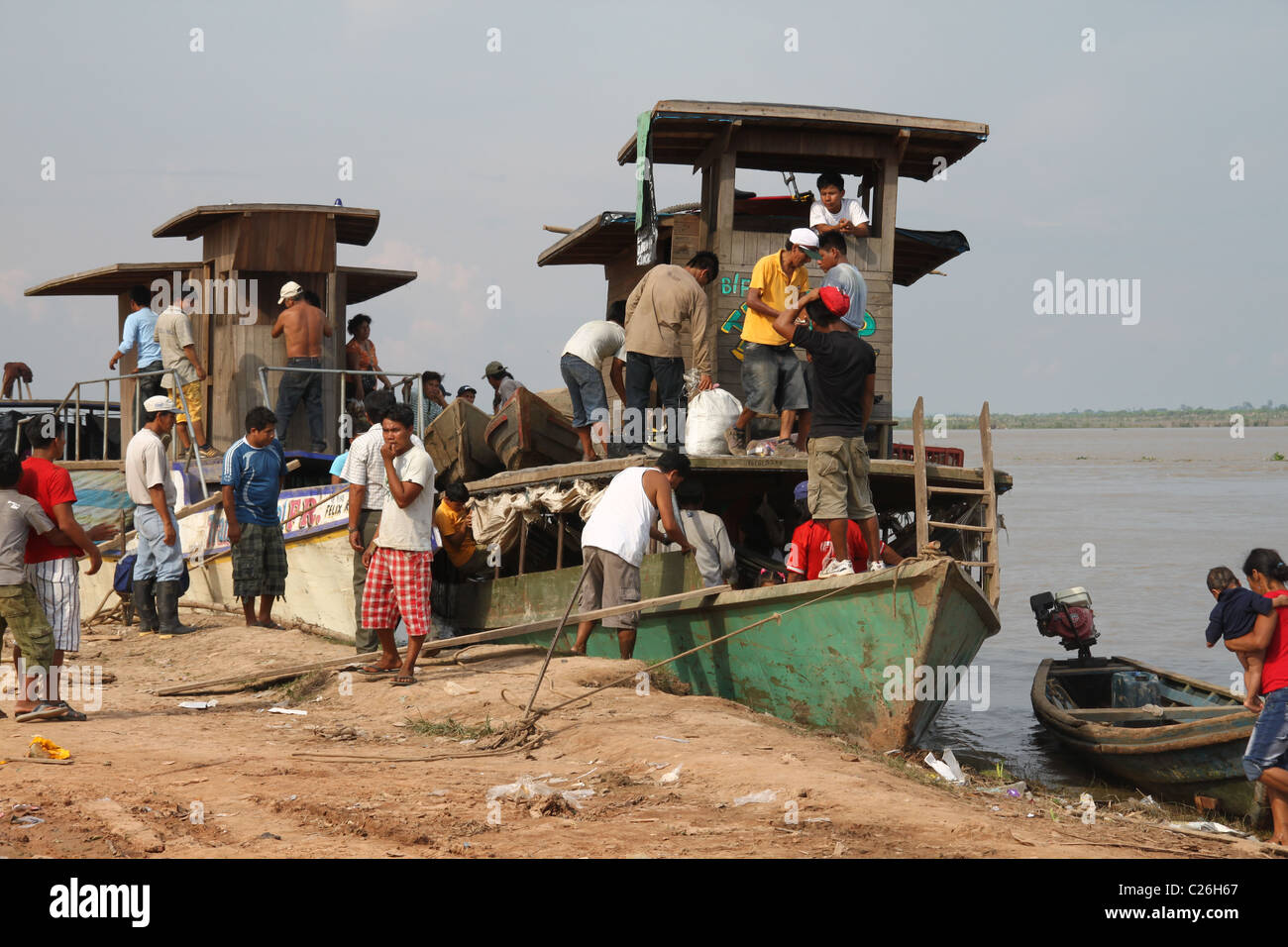 Caos al porto di Pucallpa, Perù Foto Stock