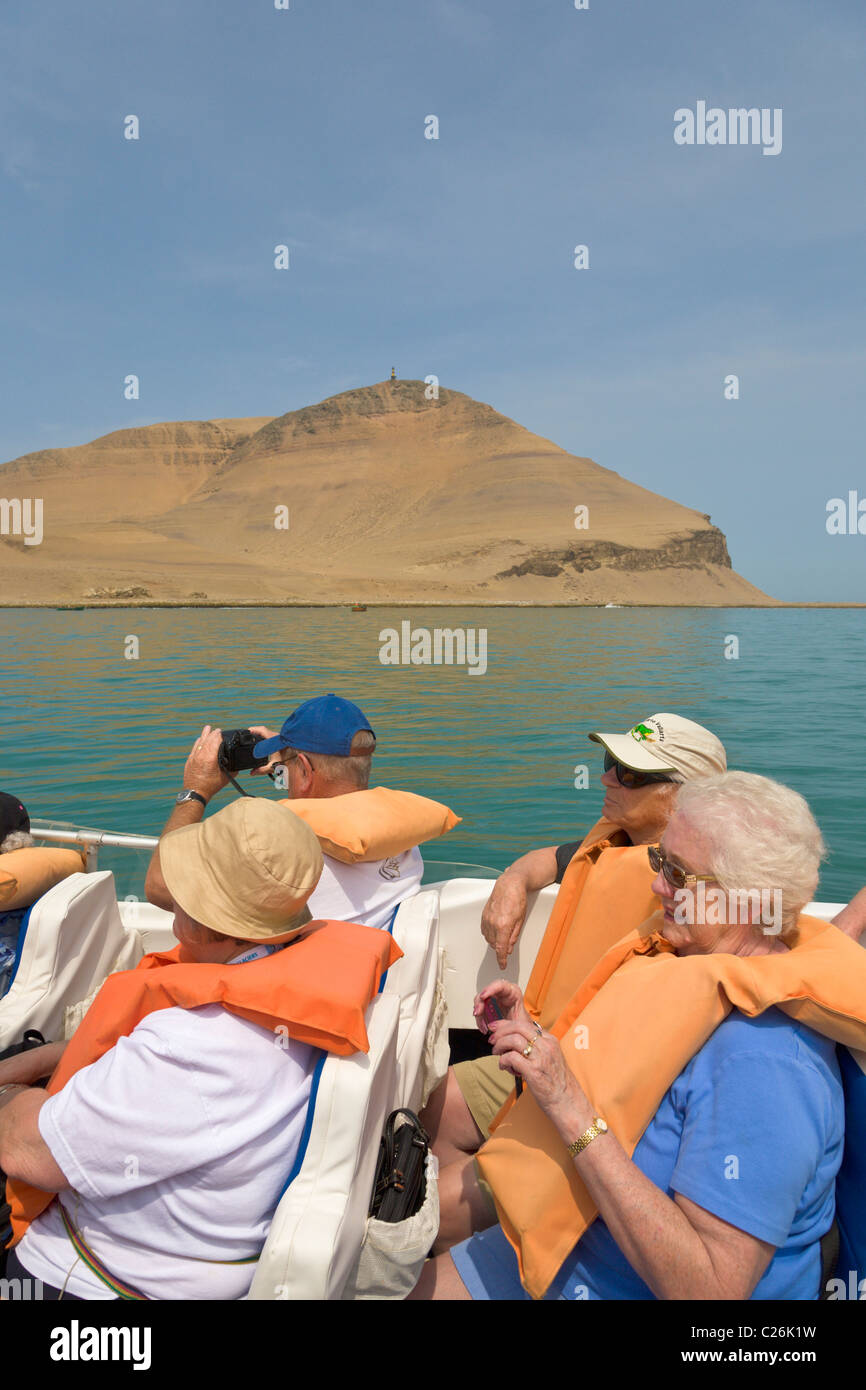 I turisti che visitano le Isole Palomino, Callao, Lima, Peru Foto Stock