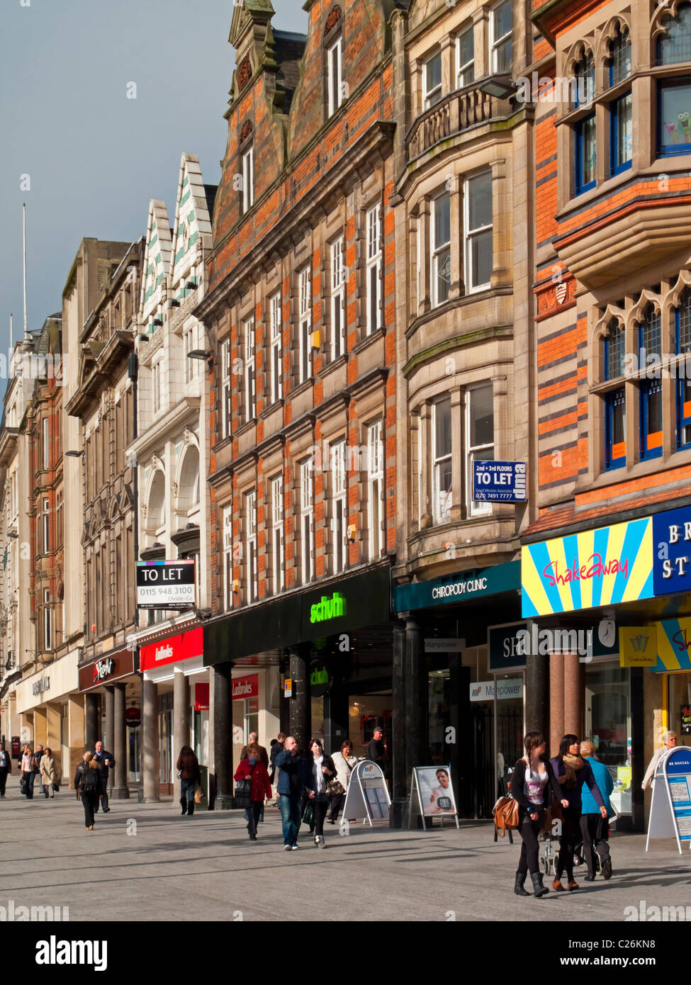 La piazza del mercato di negozi nel centro della città di Nottingham England Regno Unito Foto Stock