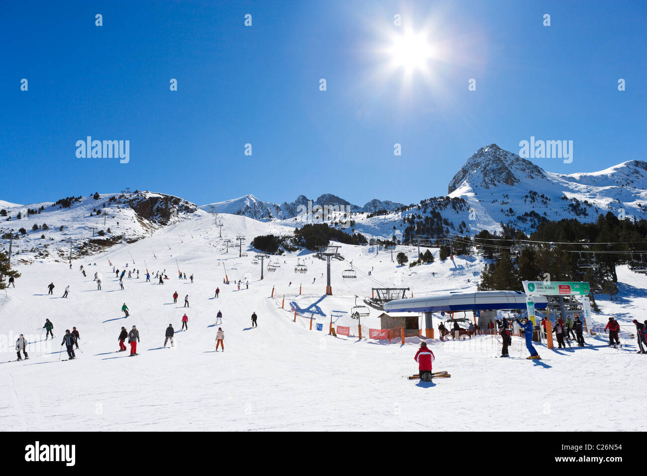 Piste da sci e seggiovia a Grau Roig, Pas de la Casa Grandvalira Ski Area, Andorra Foto Stock