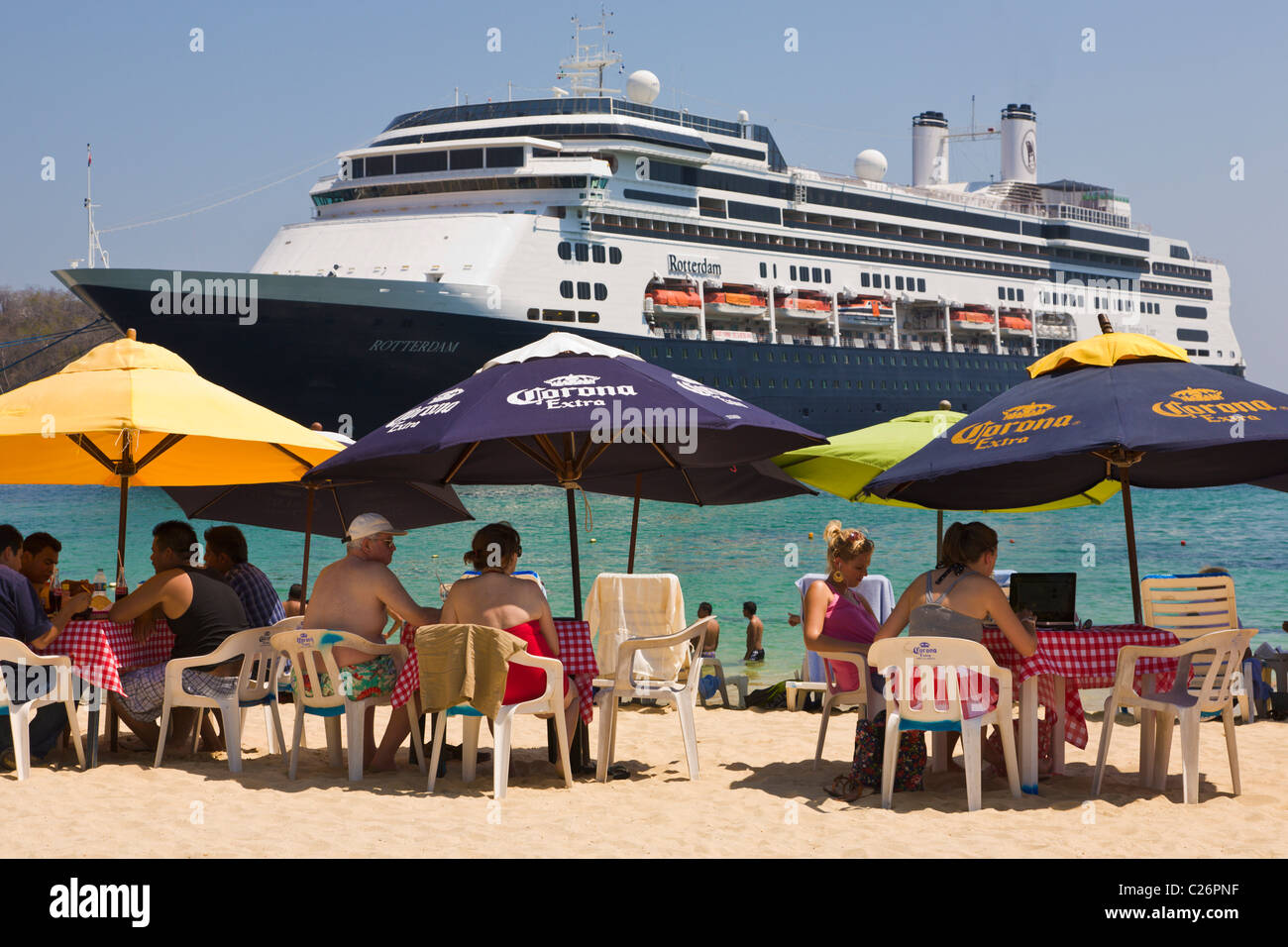 Rotterdam in nave da crociera Bahias de Huatulco, Oaxaca, Messico Foto Stock