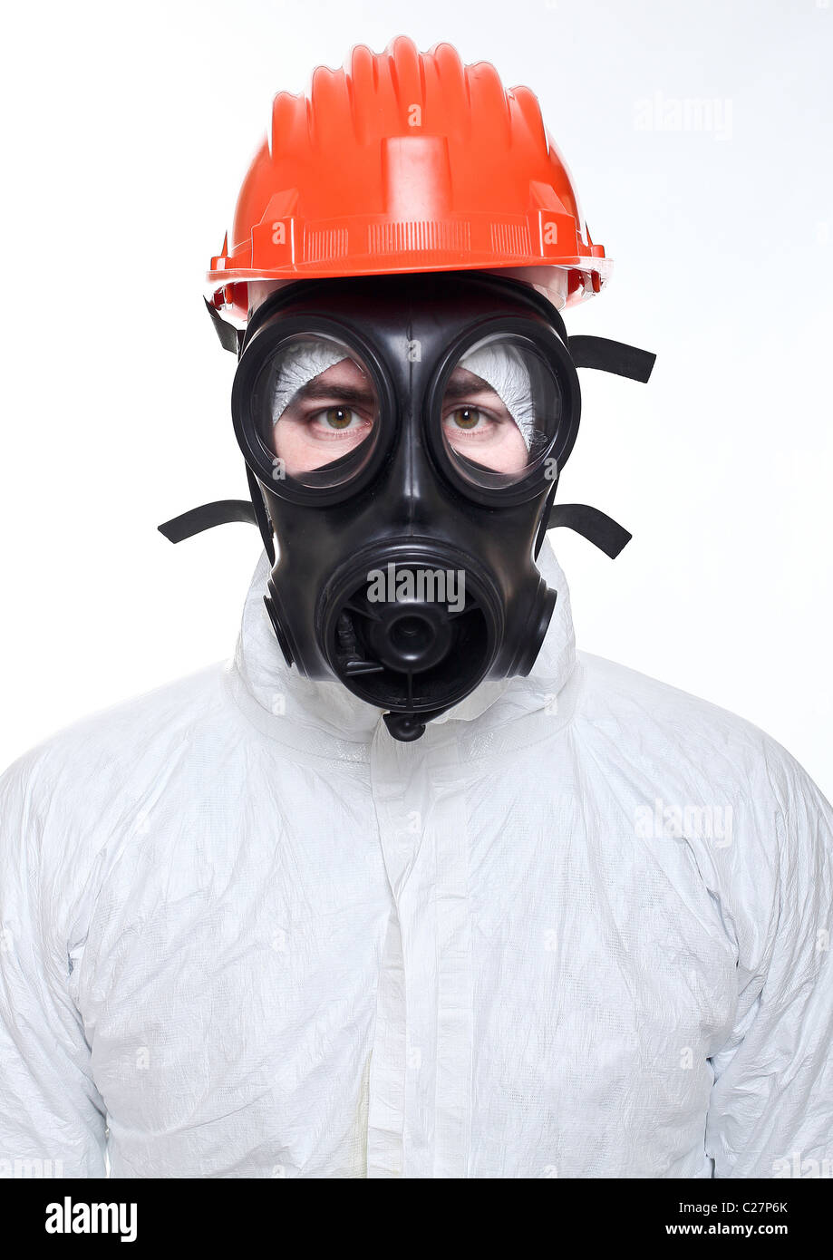 Lavoratore con maschera a gas Foto Stock
