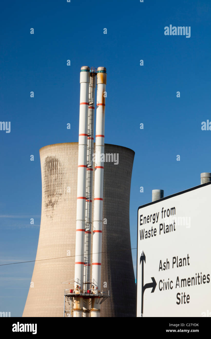 Una energia da rifiuti impianti alimentati dalla combustione di rifiuti domestici a Billingham su Teeside, UK. Foto Stock