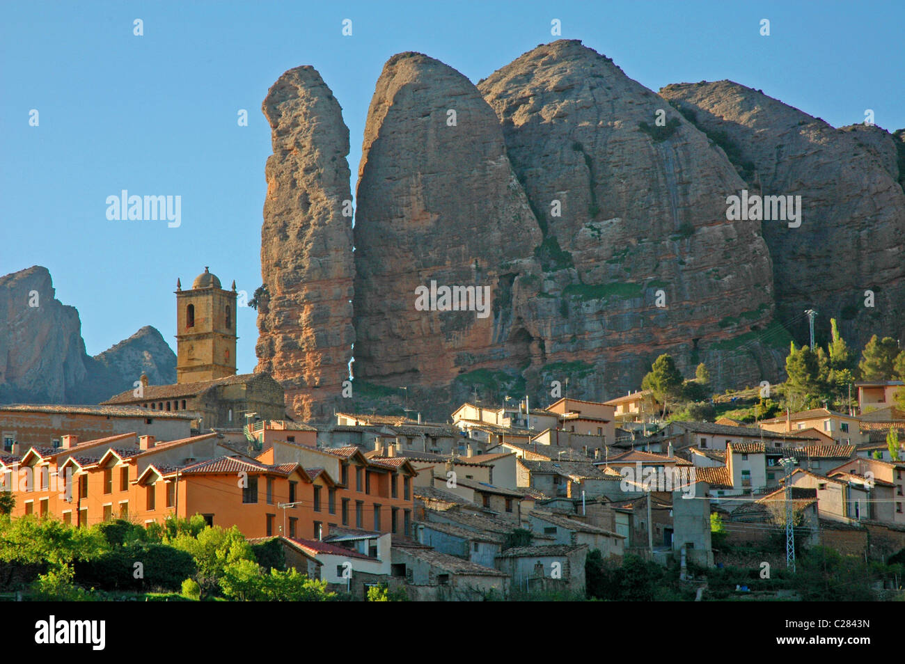 Agüero e scogliere. Huesca. Spagna. Foto Stock