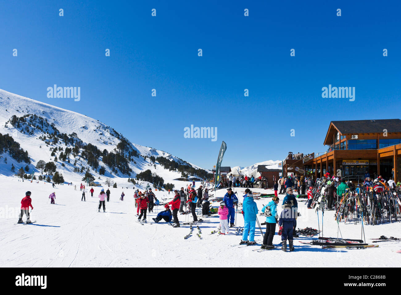 Fondo delle piste in Espiolets ski area, a Soldeu, Grandvalira Regione, Andorra Foto Stock