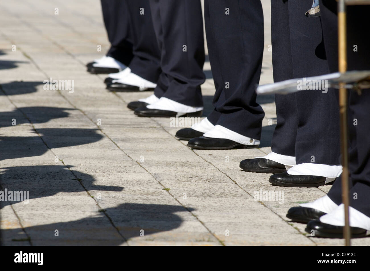 Spats battibecco calzatura piedi indossare scarpe abito cerimoniale pattini calzatura piedi piedi Foto Stock